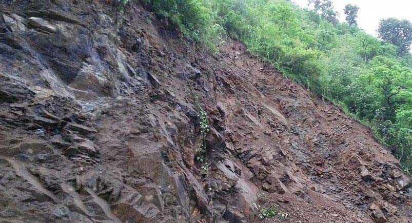 गुल्मीमा पहिरोले पुरिएर एक जना पुरूषको ज्यान गयो