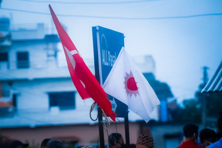 भुमि सम्बन्धी समस्या समाधान आयोग बिघटनका बिरुद्द गजेडिमा जुलुस