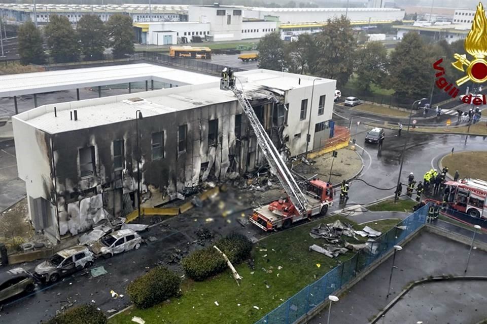 इटालीको भवनमा ठोक्कियो प्राइभेट जहाज, बिते दुई देशका धनाढ्य परिवार