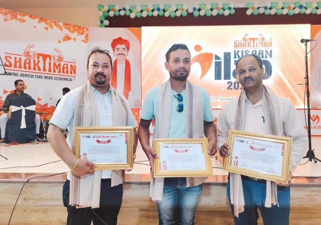 ग्लोबल आवाजका सम्पादक एन बी कंडेल सम्मानित