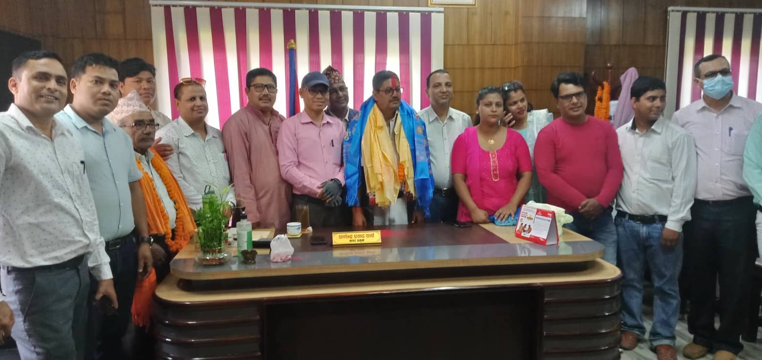 सैनामैना स्वास्थ्य ब्याबसायीक संघ,रुपन्देहीद्वारा नव निर्वाचित जनप्रतिनीधिहरुको बधाई तथा सम्मान