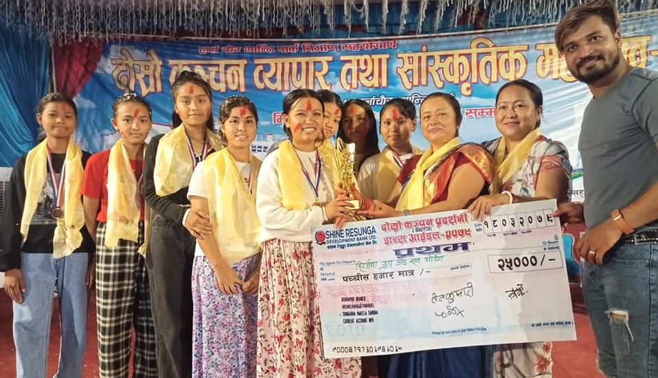 दोश्रो कञ्चन डान्स आइडियलको उपाधी श्रृजना ग्रुप अफ सनमोडेललाई