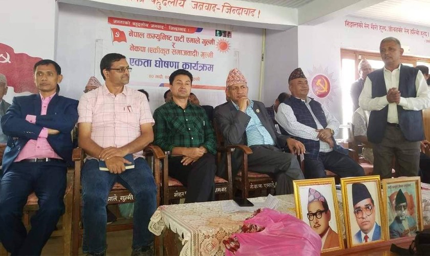 समाजवादीका केन्द्रीय सदस्य खनाल र गुल्मी अध्यक्ष भण्डारी एमालेमा प्रवेश