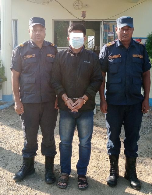 अबैध लागु औषध सहित एक पुरुष प्रहरीको नियन्त्रणमा