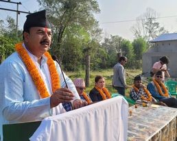 सैनामैनामा एमालेको चुनावी कोणसभा तथा घरदैलो गर्दै