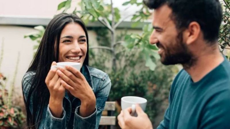 पुरुषको भारी आवाज हुनुको अर्थ के हो, महिलालाई किन मन पर्छ ?