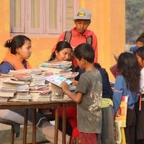 कञ्चन साथी सञ्जालद्वारा निशुल्क पाठ्यपुस्तक वितरण