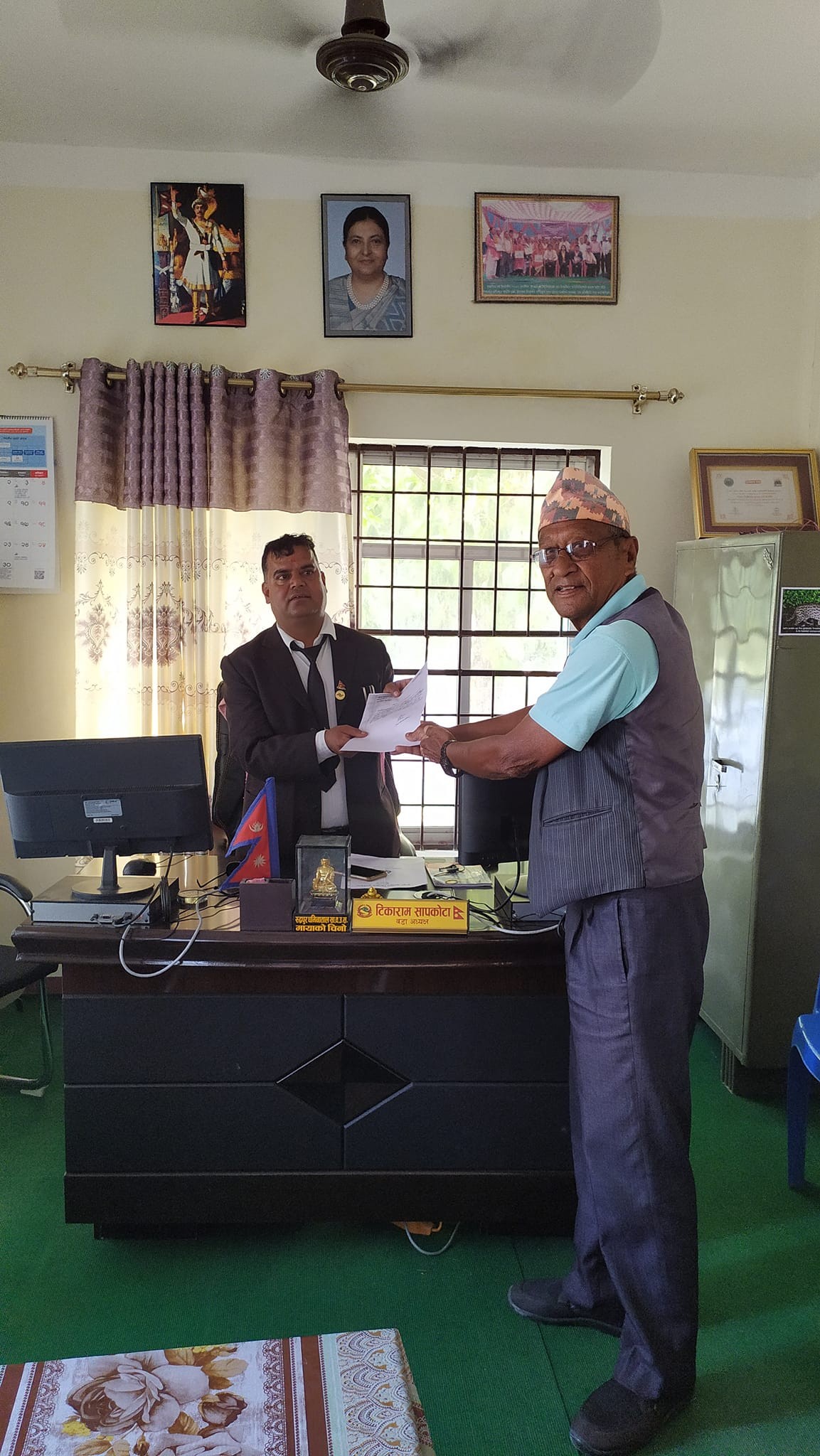 कञ्चन ३ का विभिन्न टोल विकास संस्थाद्वारा वडा कार्यालयलाई ध्यानाकर्षण पत्र