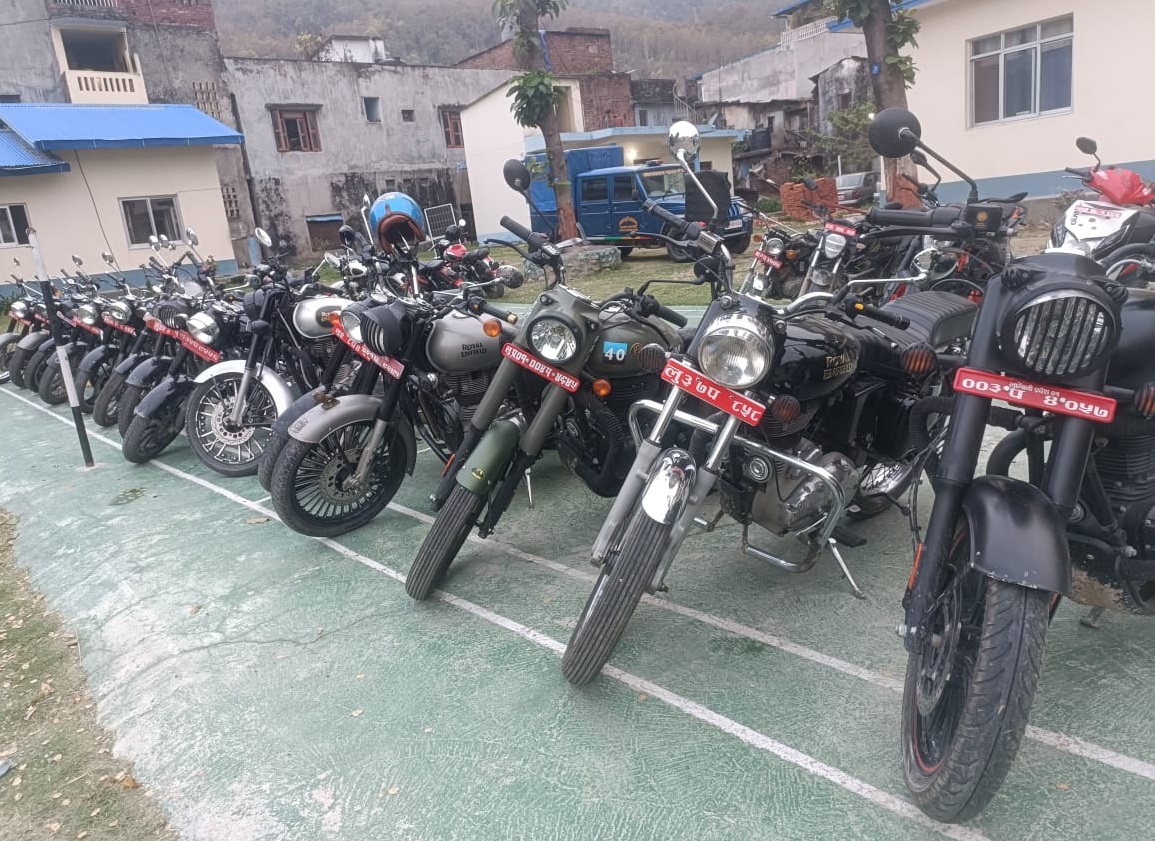 रुपन्देही प्रहरीद्वारा २५ वटा मोटरसाइकल नियन्त्रणमा