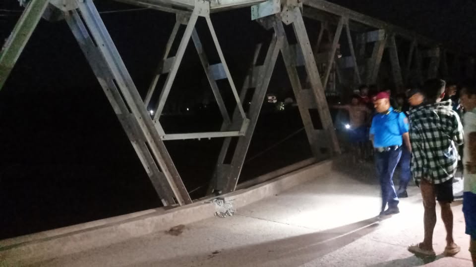 चोरमाराको पुल पनि भाँचियो, पूर्व-पश्चिम राजमार्ग अवरुद्द