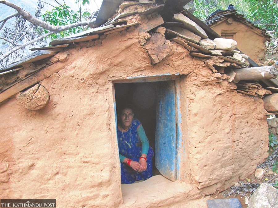 हेलिकोप्टरबाट नदेखिने छाउगोठका कहानी