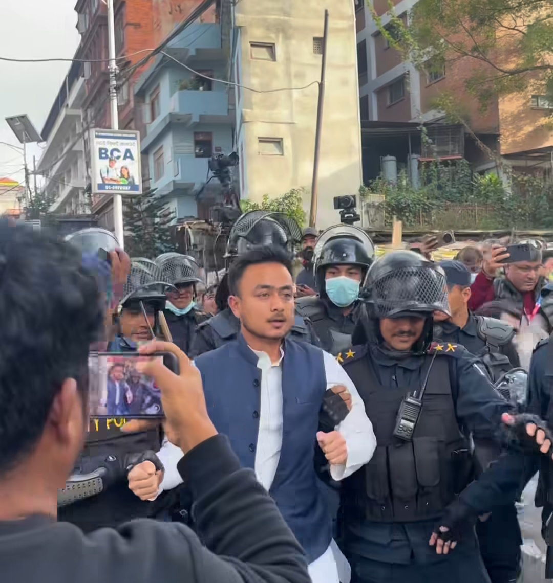 किरणको प्रतिबद्धता: “संविधानमै संस्थागत भए पुग्छ, जीवनभर जेलमा बस्न पनि तयार छु”