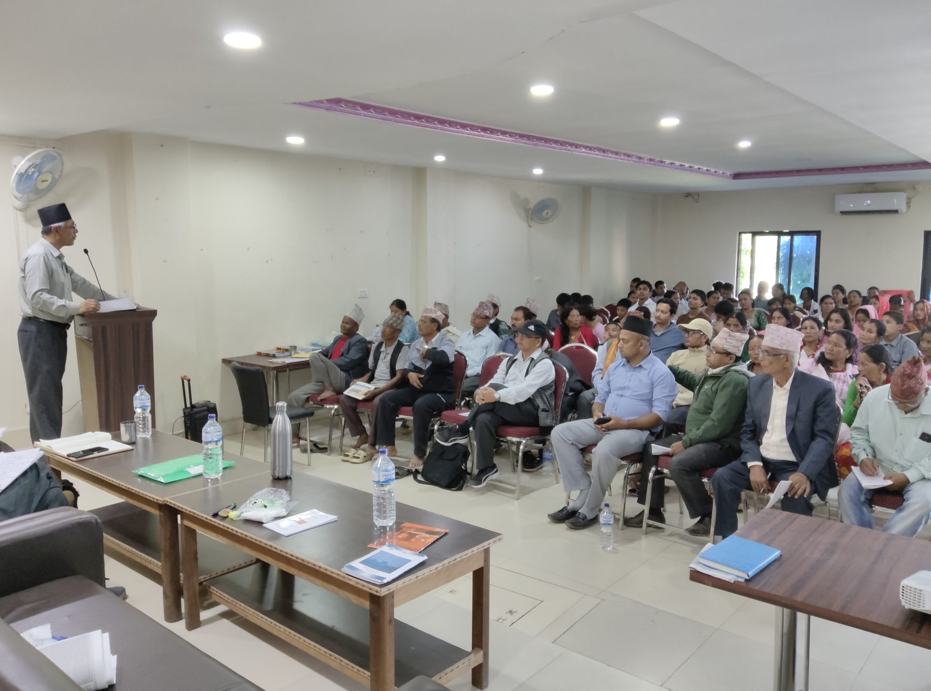 देश र जनताको निःस्वार्थरूपमा सेवा गर्ने उद्देश्यसहित पार्टीमा लाग्नु आवश्यक