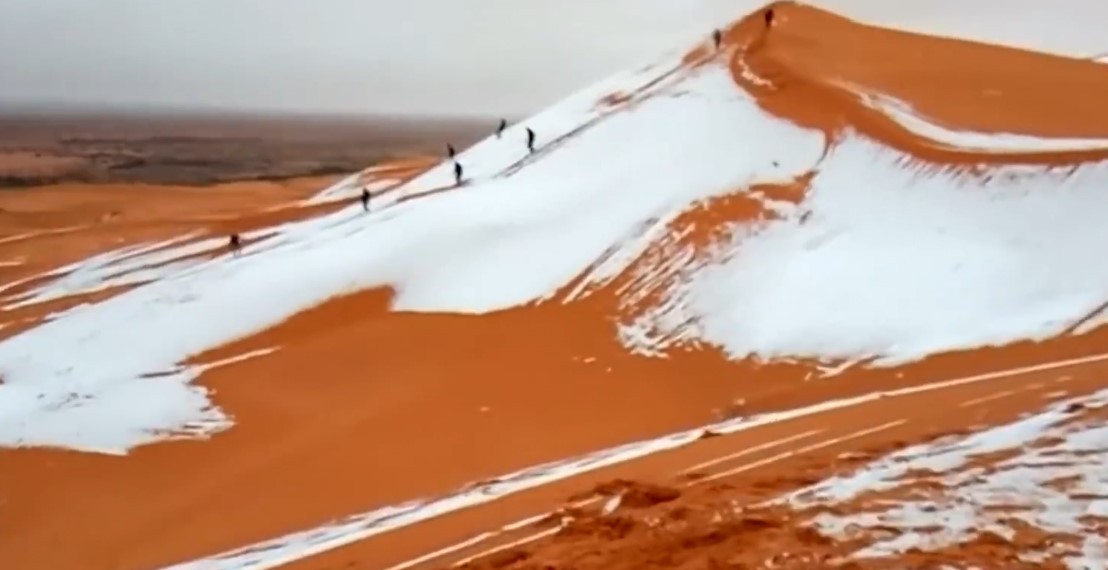 सहारा मरुभूमिमा हिमपात परेपछि विश्व नै चकित