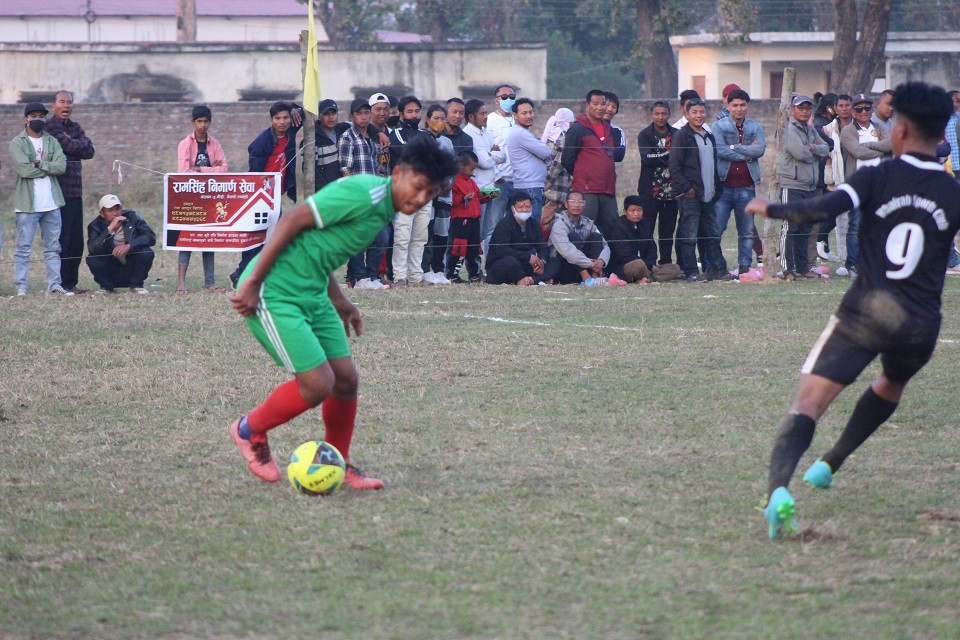 कञ्चनमा गाउपालिमा अध्यक्ष कप फुटवल प्रतियोगिता शुरु