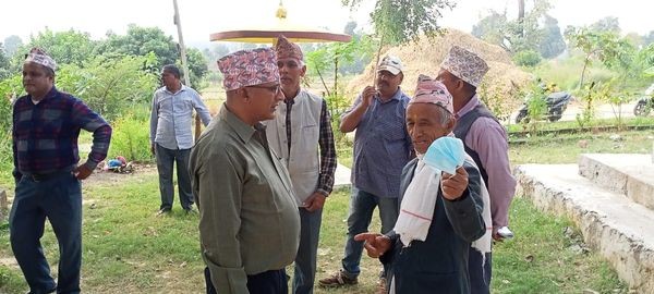 नेकपा एमालेका उमेद्वारहरु कञ्चनका बिभिन्न स्थानमा चुनावी घरदैलो तथा मतदाता भेटघाटमा व्यस्त