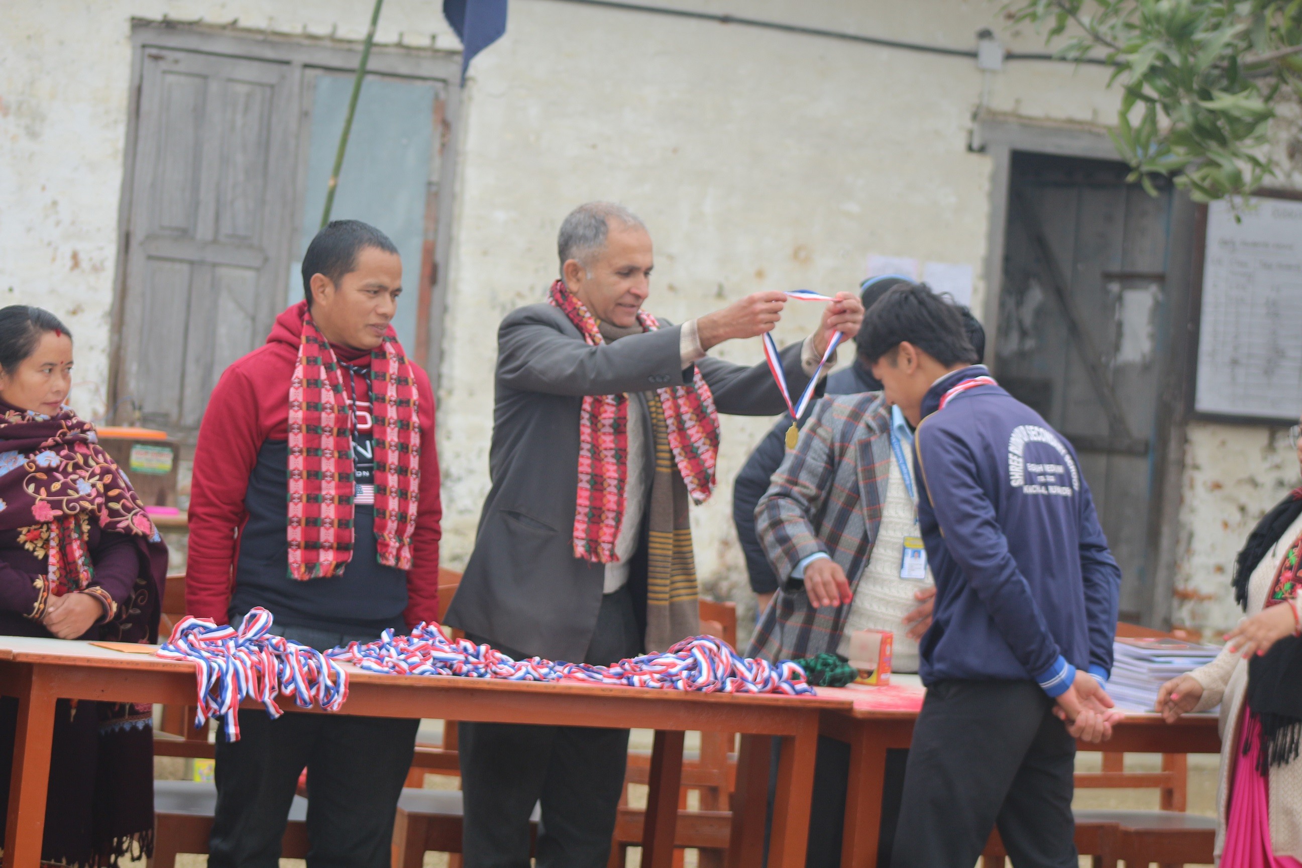 बिद्यालयको ४८ औं बाार्षिक उत्सवको अवसरमा अंग्रेजी माध्यममा खेलकुद तथा सांस्कृतिक कार्यक्रम