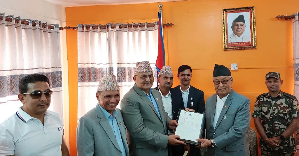 गण्डकीमा कांग्रेसका सुरेन्द्रराज पाण्डे नयाँ मुख्यमन्त्री नियुक्त