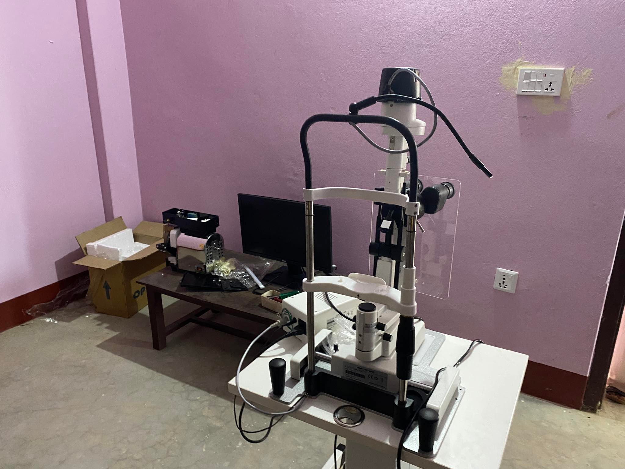 कञ्चन लायन्स साप्ताहिक आँखा उपचार क्लिनिक झन व्यबस्थित हुदै