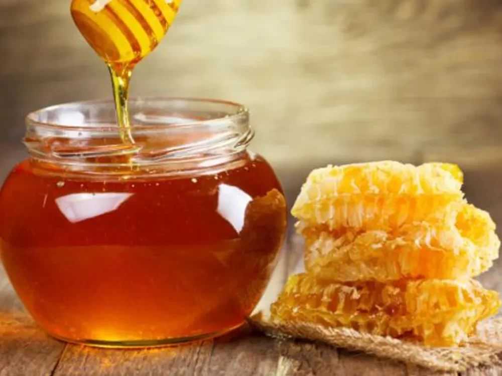 बुटवलमा नक्कली मह बनाएर बेच्ने गिरोह पक्राउ