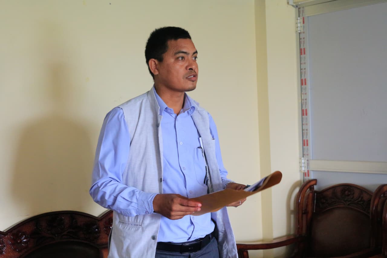 निजी विद्यालयहरूद्वारा कञ्चन गाउँपालिकामा संयुक्त ज्ञापनपत्र बुझाए