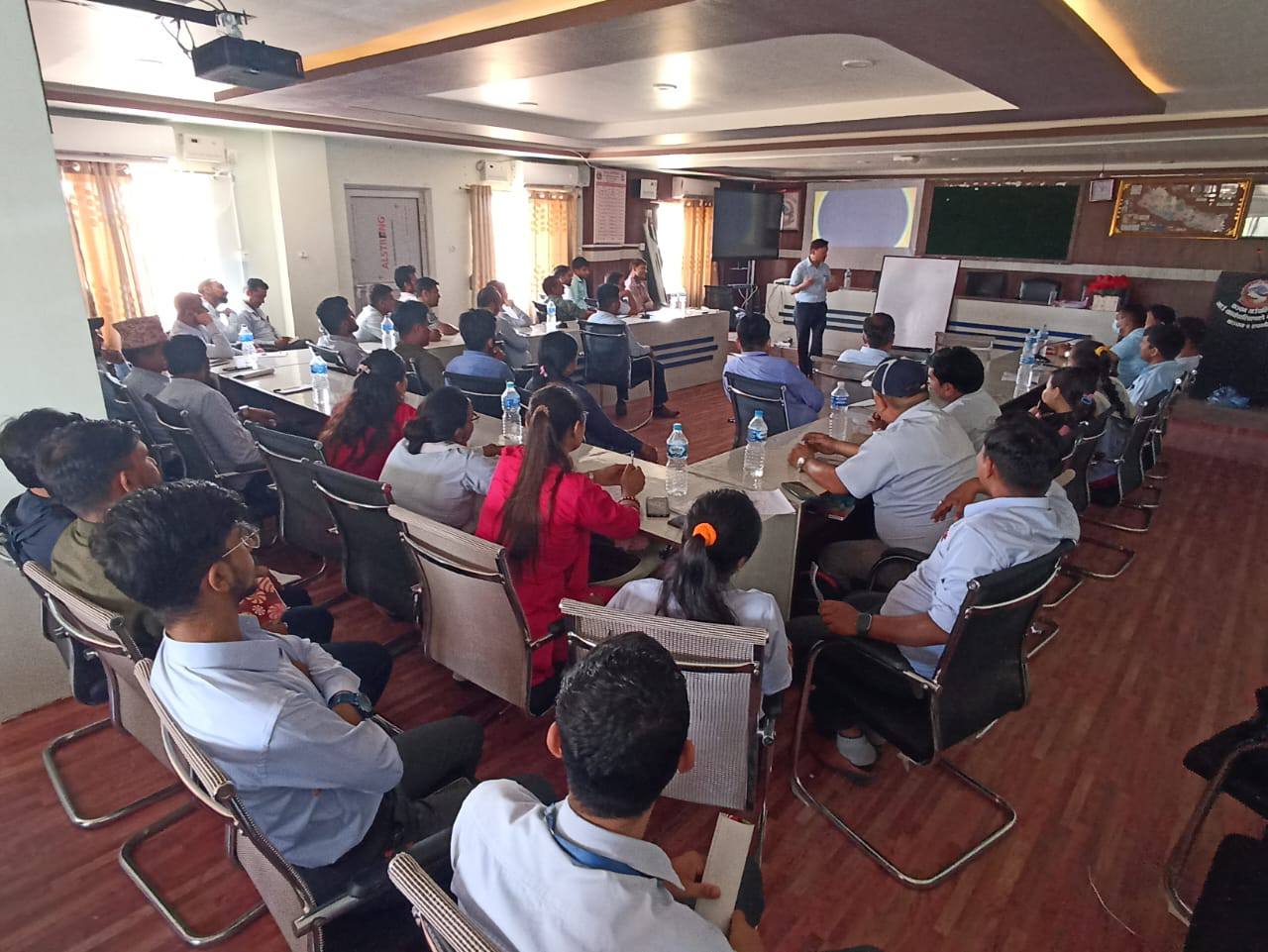 कञ्चन गाउँपालिकामा गणित शिक्षकहरुलाई तालिम प्रदान