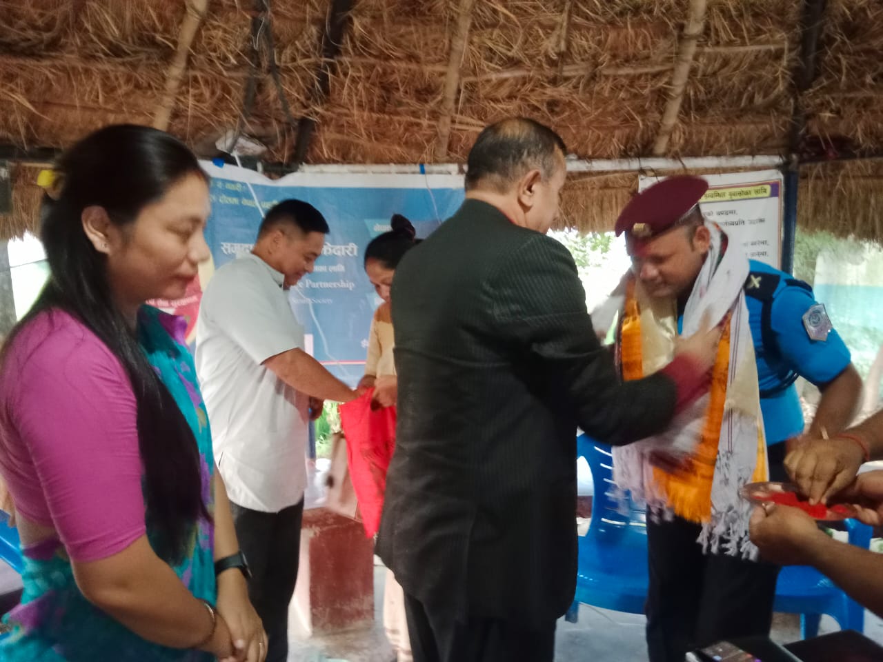 ईलाका प्रहरी कार्यालयमा सरुवा भई आएका प्रहरी निरीक्षकलाई नागरिक स्वागत