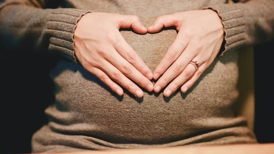 सिक्किम सरकारले सुत्केरीलाई एक वर्ष लामो तलबी बिदा दिने