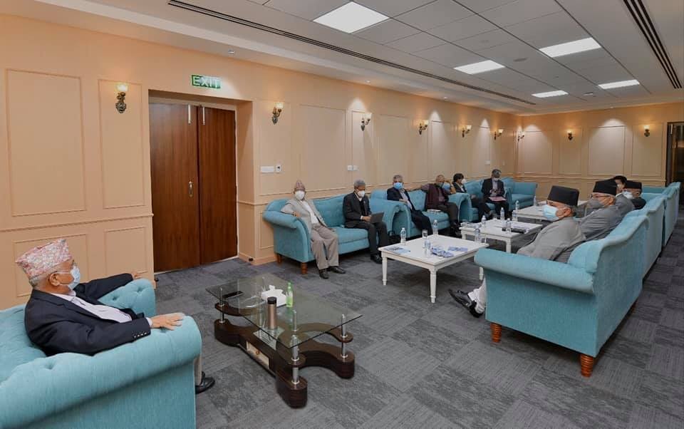 एमालले आफ्ना सांसदहरुलाई खाली कागजमा हस्ताक्षर गरायो, ५ सांसदले गरेनन हस्ताक्षर