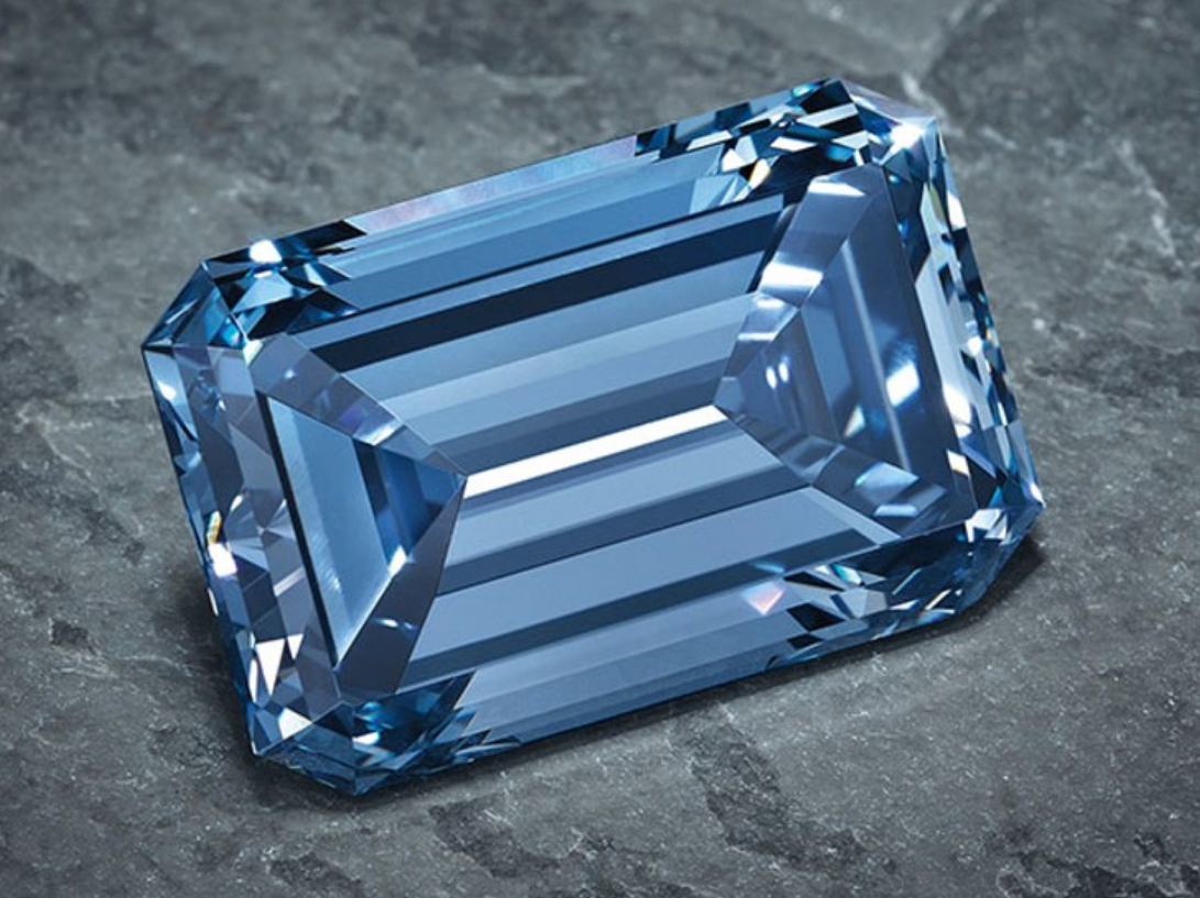 विश्वकै ठूलो हिराको लिलामी : ४ करोड ८० लाख भन्दा बढीमा बिक्ने अपेक्षा