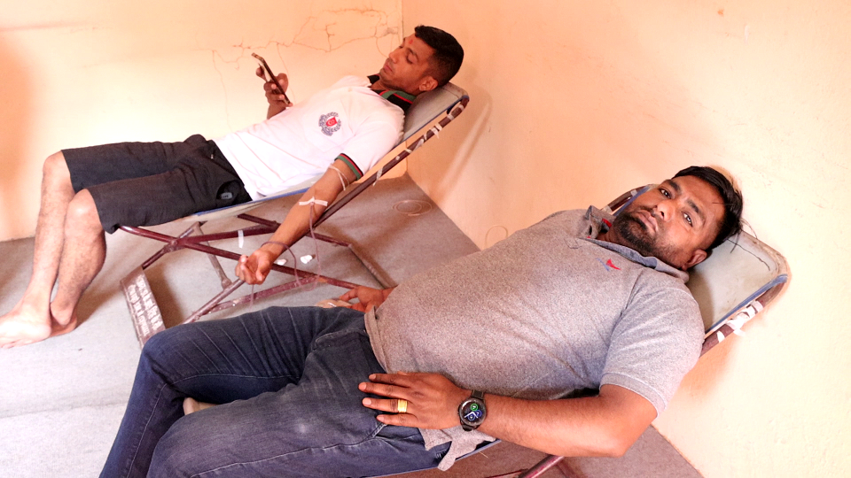 स्थापना दिवसको अबसरमा रक्तदान, १३८ पोइन्ट रगत संकलन