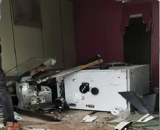 डोजर प्रयोग गरेर एटिएम मेसिन चोरी, अनि के भयो ?