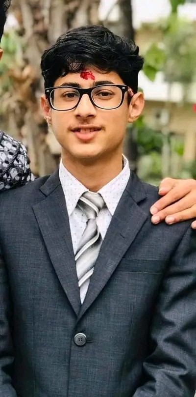 कंचन ४ का समीप पौडेल सम्पर्कविहिन