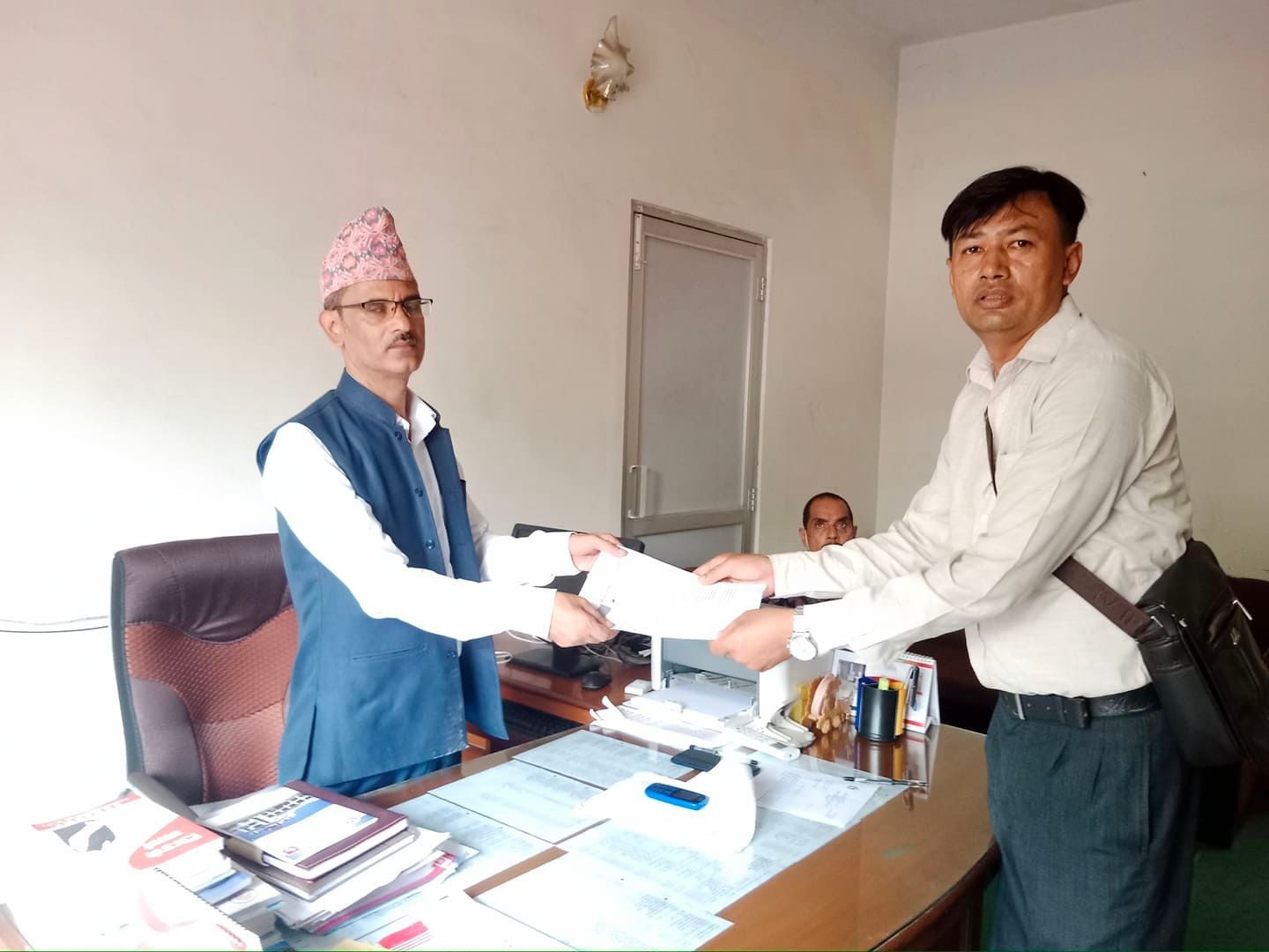 नेपाल मजदुर किसान पार्टीद्वारा रासायनिक मल अभाव लगायत बिषयमा ज्ञापनपत्र