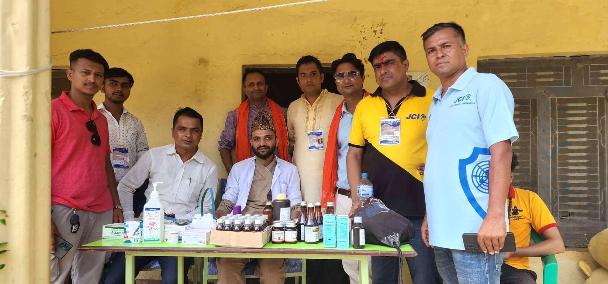 सैनामैना जेसिजको सरानीय कार्य : धाममा आउने श्रद्धालुलाई निशुल्क स्वास्थ्य शिविर