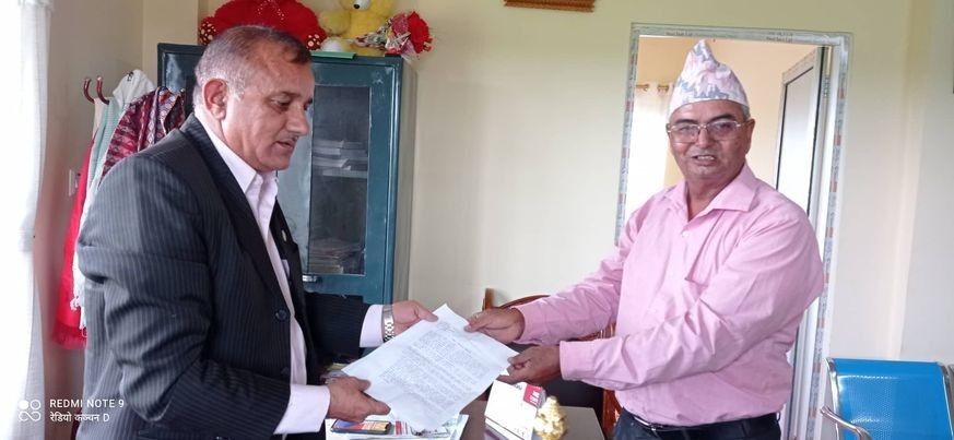नेकपा एमालेद्वारा कञ्चन गाउपालिकामा ज्ञापनपत्र