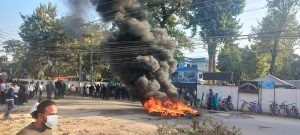 धनगढीमा तनाव उत्पन्न स् ३७ राउन्ड हवाई फायर, २ दर्जन बढी विद्यार्थी नियन्त्रणमा