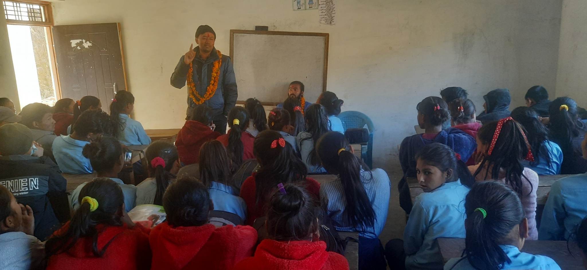 अछामका बिभिन्न स्थानहरुमा नेमकिपाको चुनवाी समिक्षा कार्यक्रम