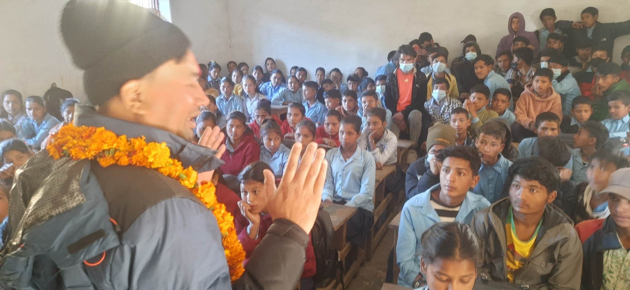अछामका विभिन्न स्थानहरुमा नेमकिपाको चुनवाी समिक्षा कार्यक्रम