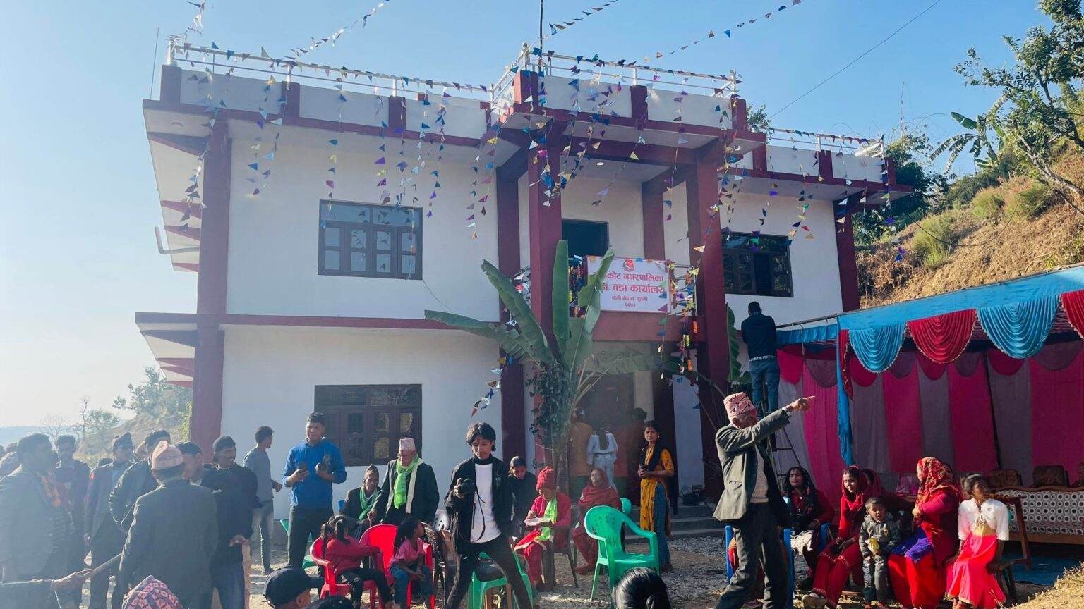 मुसिकोट नगरपालिका वडा नं.८ ले आफ्नै भवनबाट वडाका सेवा शुभारम्भ