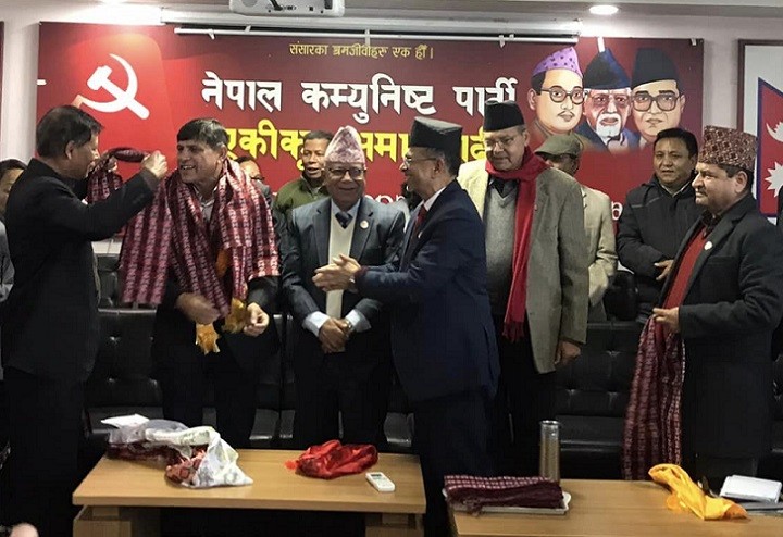 घनश्याम भुसाल एकीकृत समाजवादीमा प्रवेश