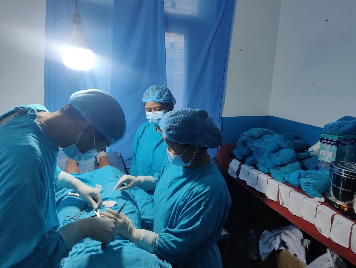 प्रहरी हिरासतबाट पर्खाल फोरेर भाग्ने ३ जना पक्राउ, ३ अझै फरार