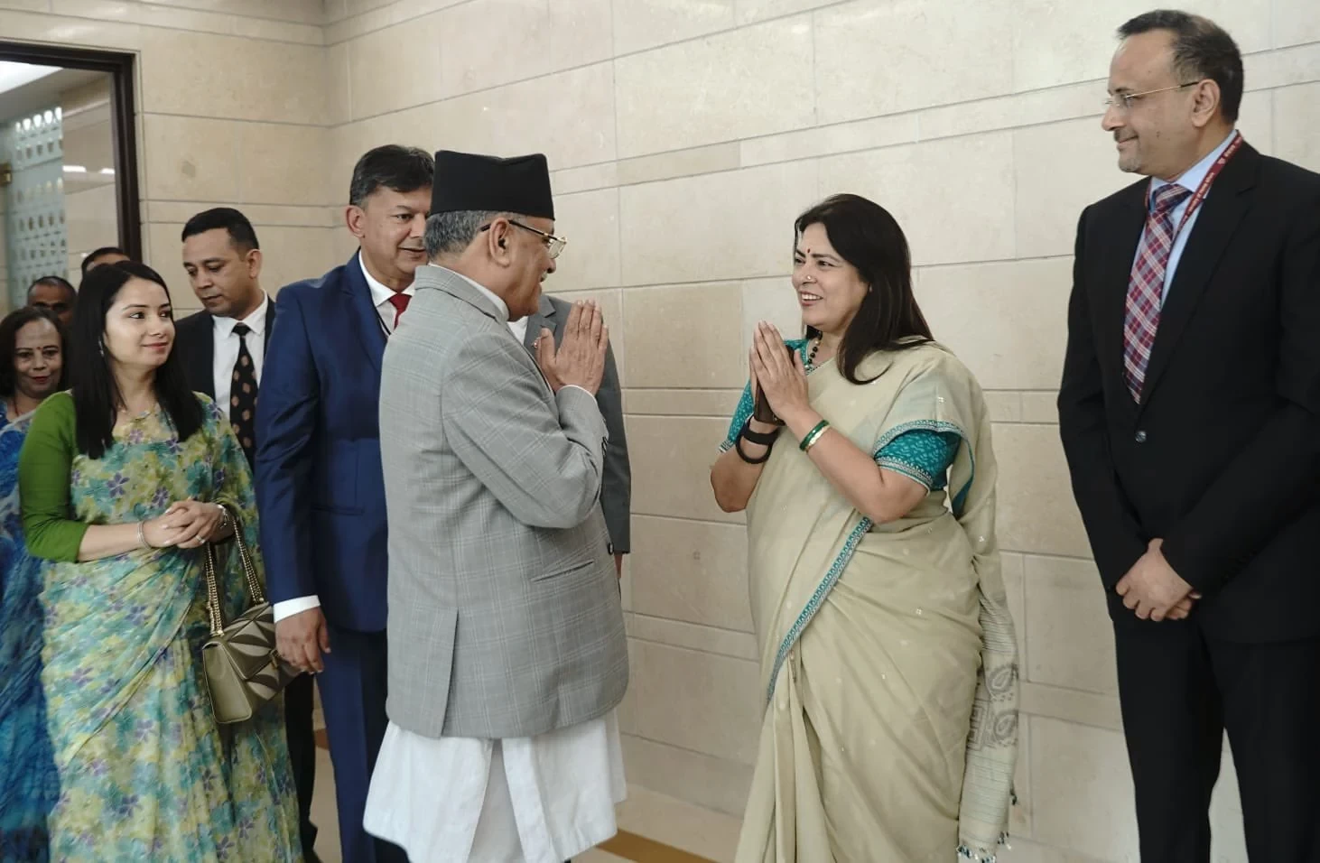 भारतको चार दिने औपचारिक भ्रमण पूरा प्रधानमन्त्री प्रचण्ड स्वदेश फिर्ता