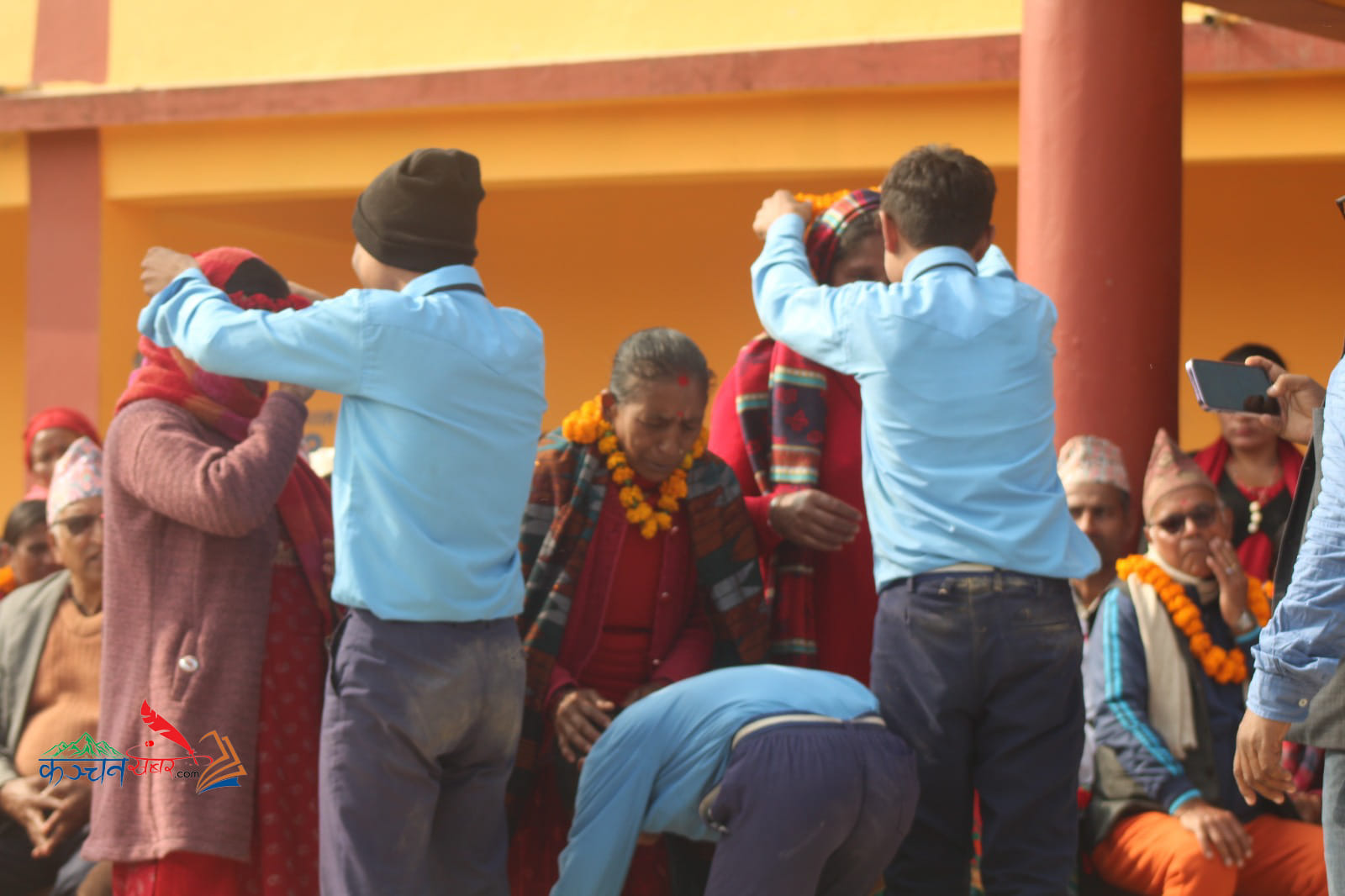 लुम्बिनी ज्ञाननिकेतन माध्यमिक बिद्यालयमा शारिरीक व्यायाम तथा उत्प्रेरणा तालिम