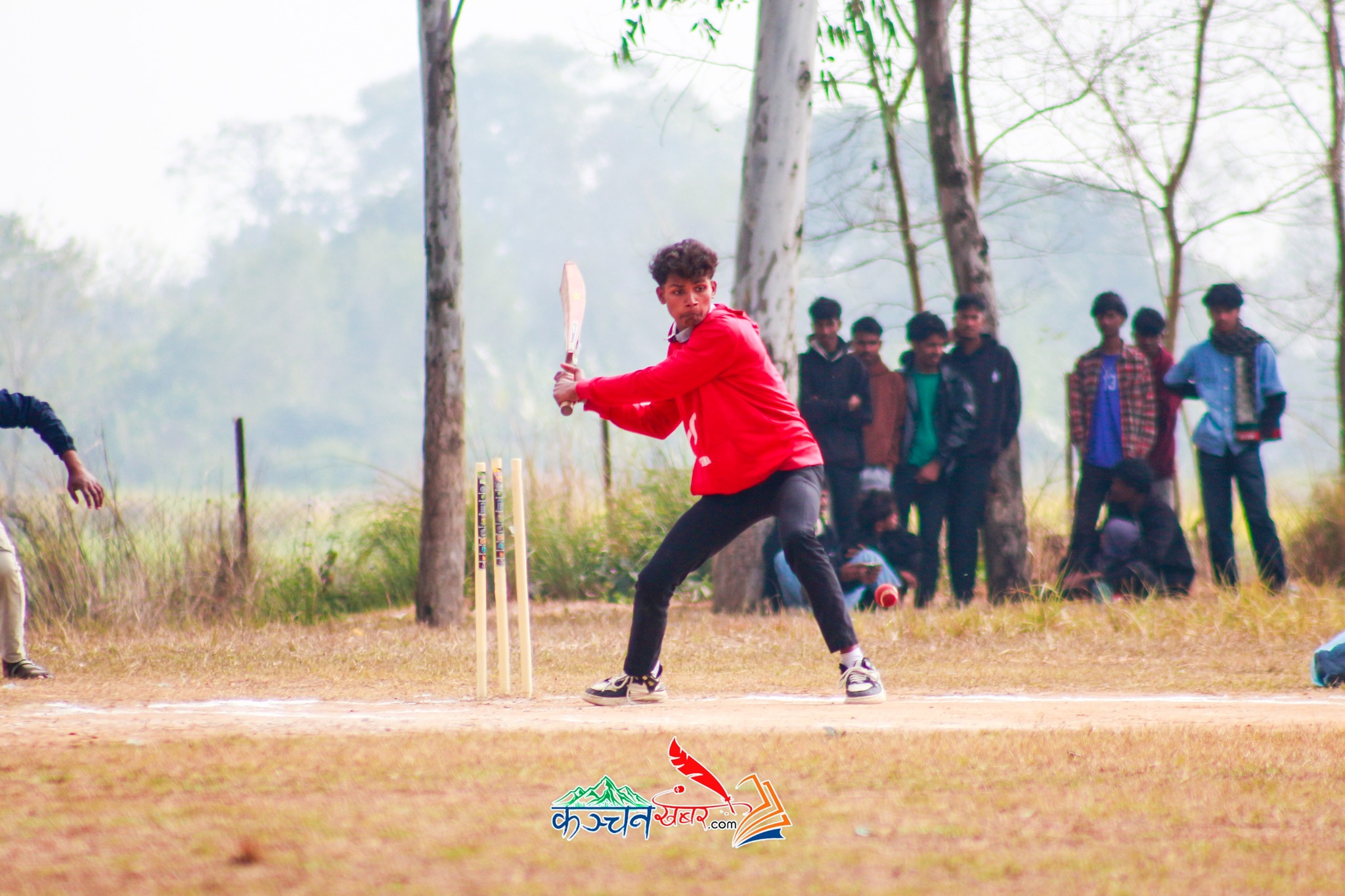 गैडहवामा जारी टोलस्तरीय क्रिकेट प्रतियोगितामा उपाधीका लागि हसनापुर र शिवनगर फाइनलमा प्रतिस्पर्धा गर्दै