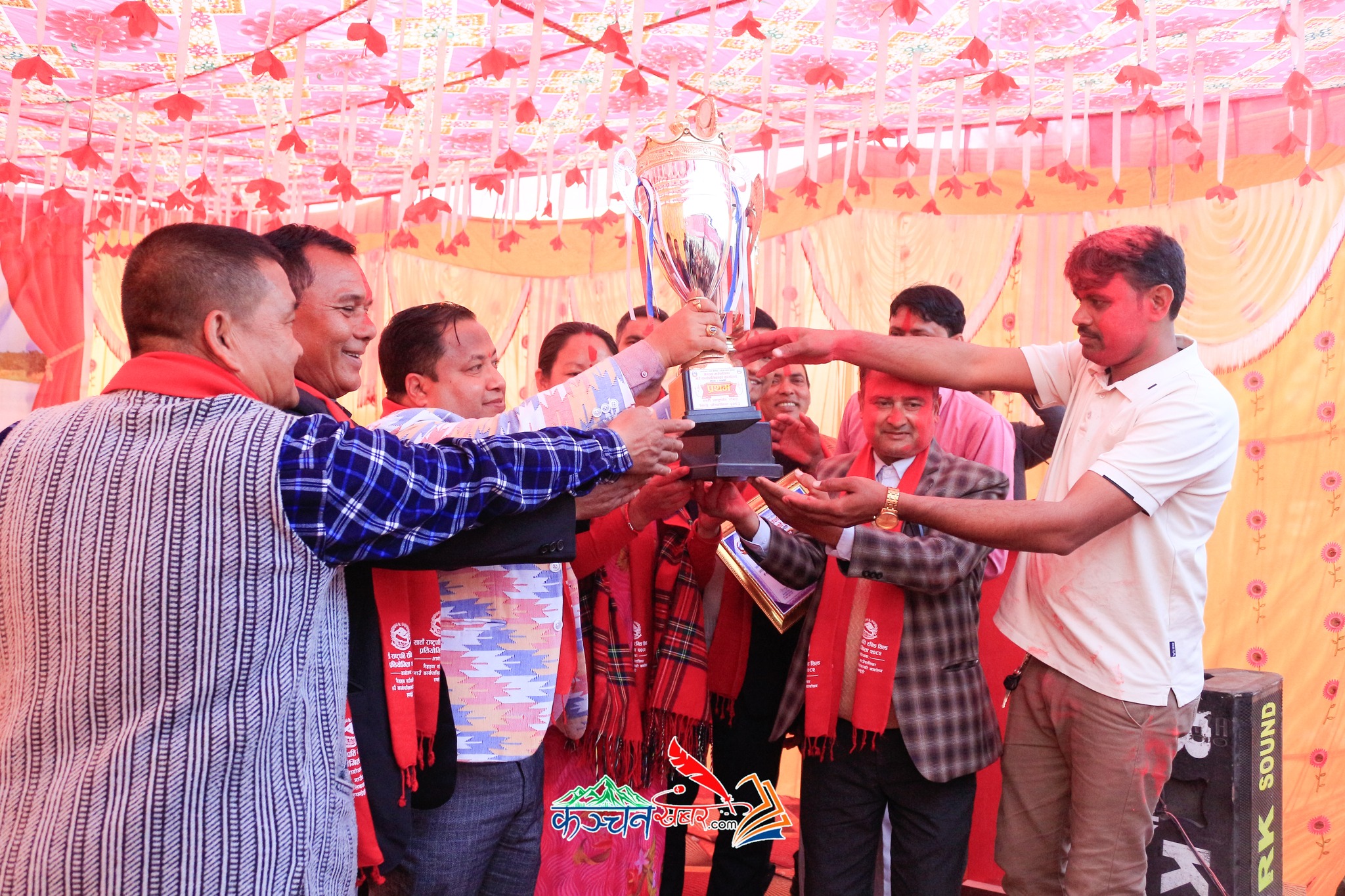 सूर्यपुरा माविले शिल्ड उचाल्दै गैडहवामा जारी सातौ राष्ट्रपति रनिङ्ग शिल्ड छनौट प्रतियोगिता सम्पन्न