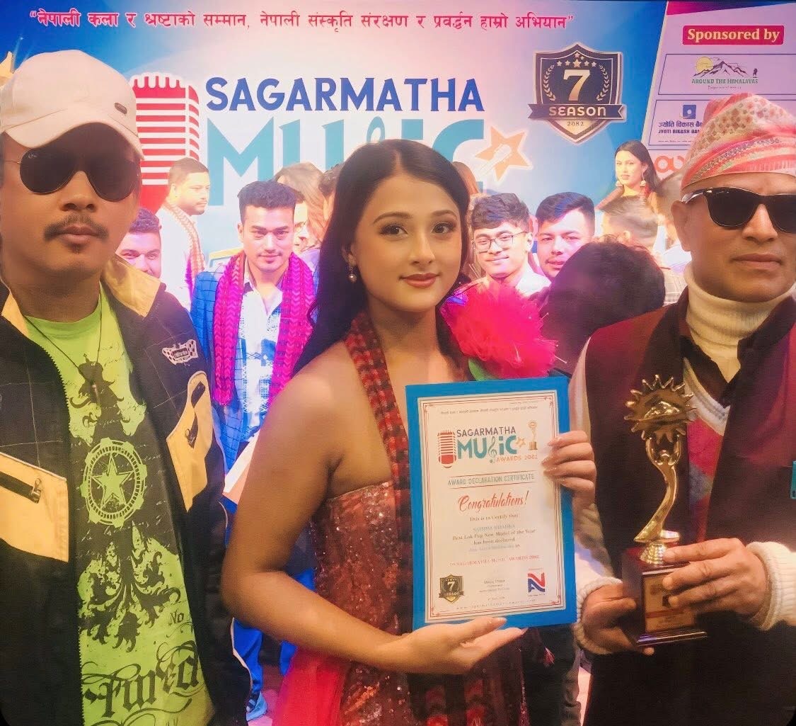 जेनतेनले जित्यो सगरमाथा अवार्ड